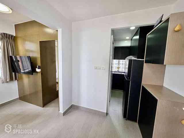 Kennedy Town - Cheong Kat Mansion 02