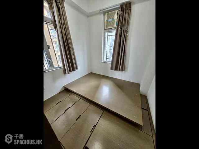Kennedy Town - Cheong Kat Mansion 08
