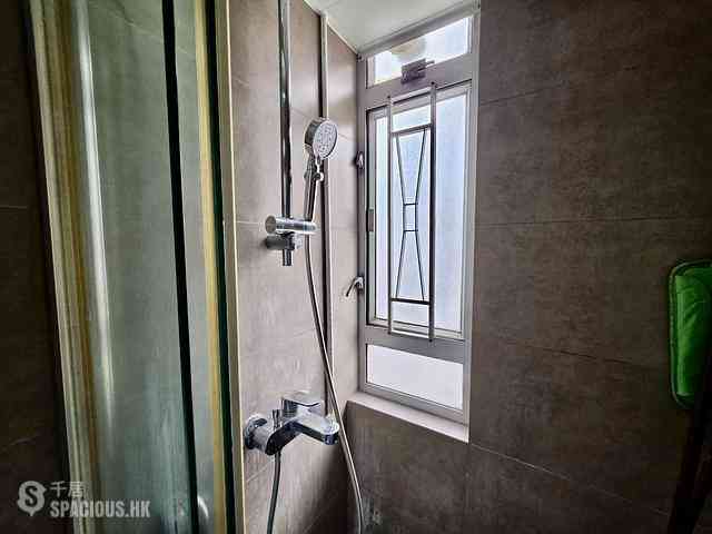 Kennedy Town - Cheong Kat Mansion 10
