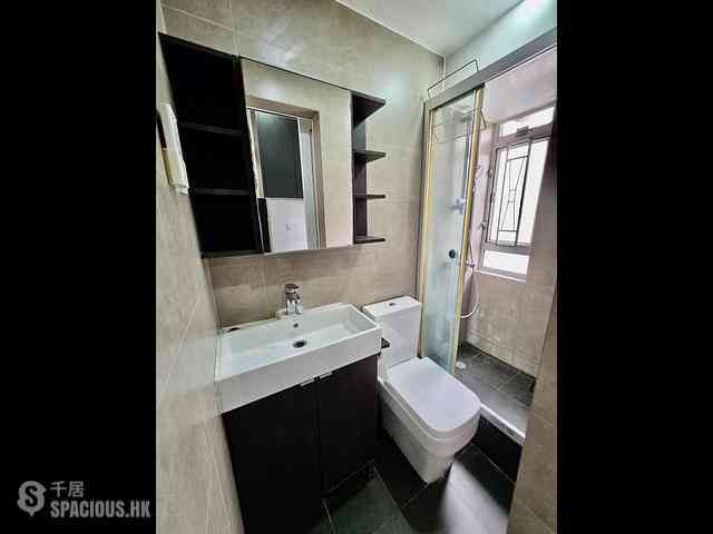 Kennedy Town - Cheong Kat Mansion 09
