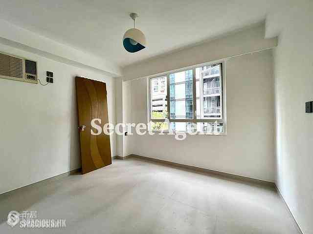 Wan Chai - Phoenix Court 07