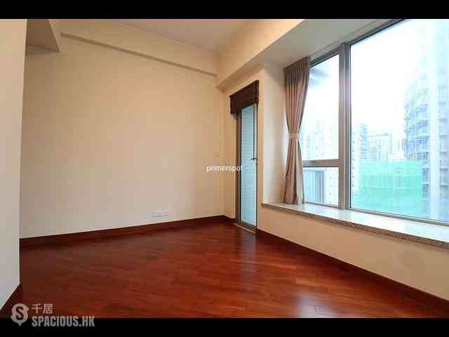 Wan Chai - The Avenue Phase 2 05