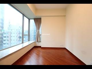 Wan Chai - The Avenue Phase 2 07