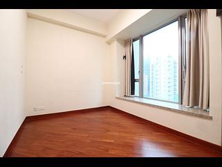 Wan Chai - The Avenue Phase 2 08