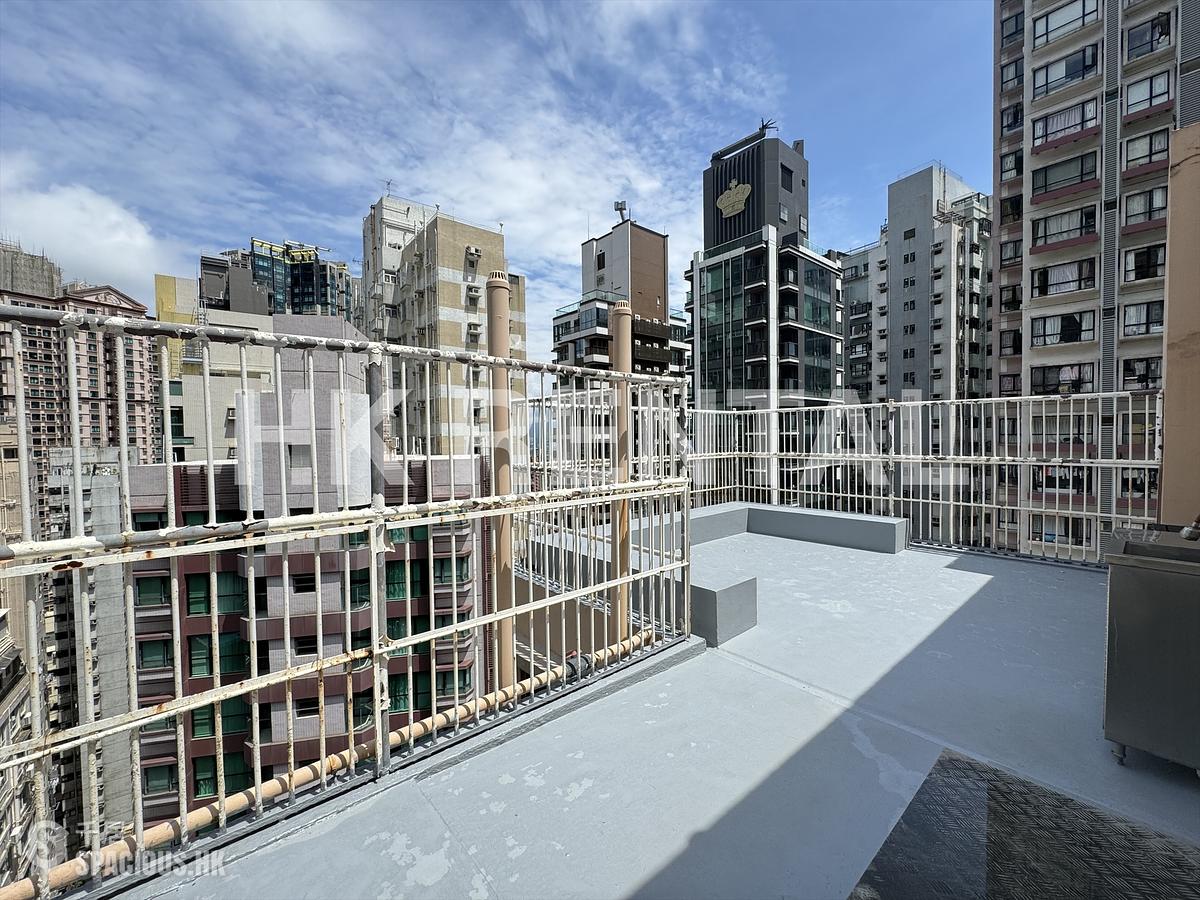 Mid Levels Central - Good View Court 01