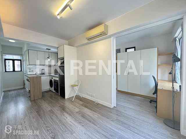 Mid Levels Central - Good View Court 02