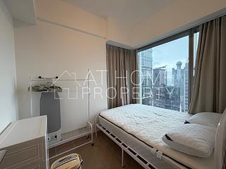 Sai Ying Pun - King's Hill 04