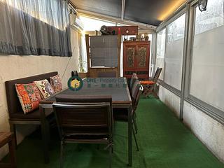 Sai Ying Pun - Lai Yin Court 08
