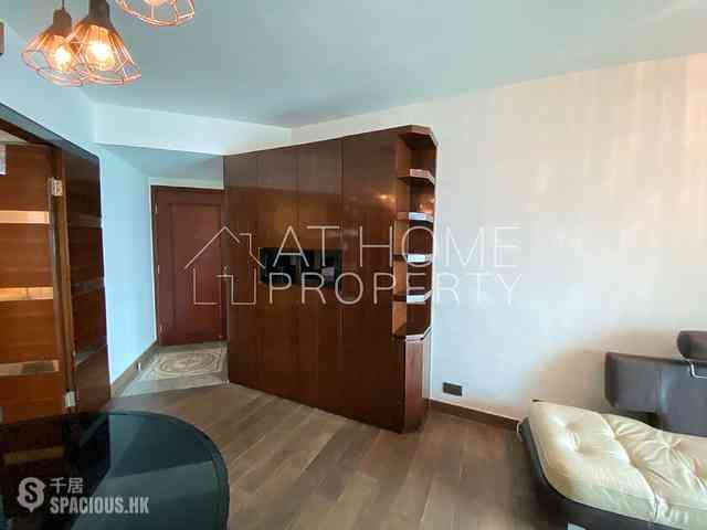 Kennedy Town - The Merton 03