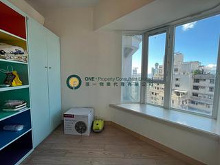 Sai Ying Pun - Reading Place 07