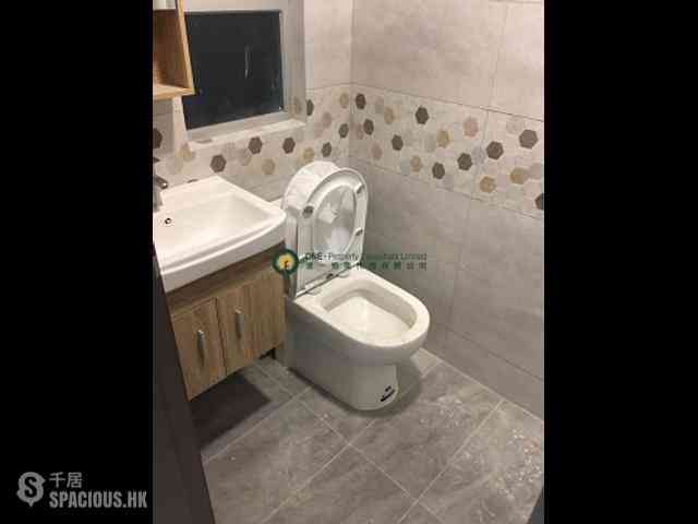 Sai Ying Pun - Sing Fai Building 04