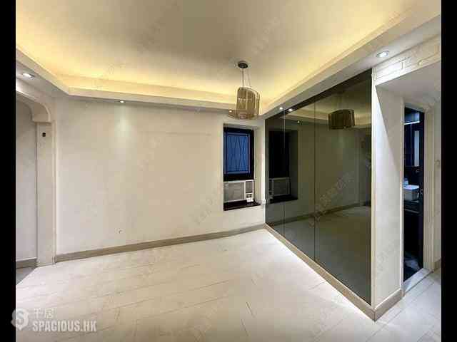 Mid Levels Central - The Grand Panorama Block 3 07