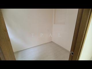 North Point - 461-463, King's Road 06