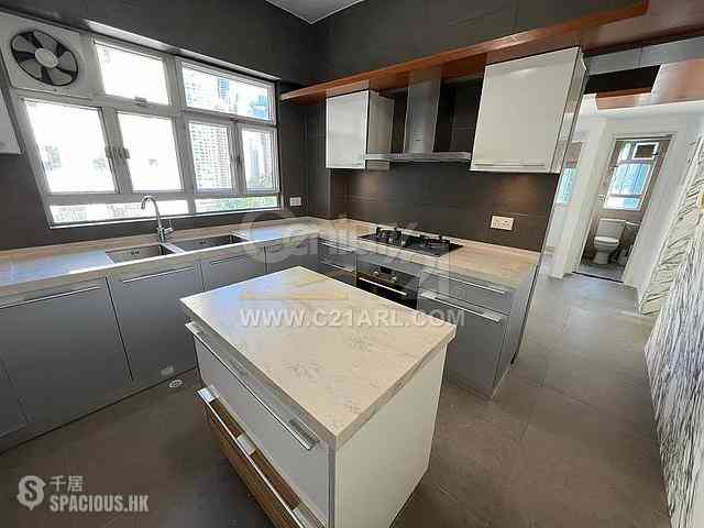 Mid Levels Central - Pearl Gardens 03