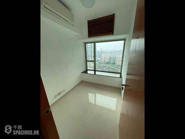 West Kowloon - Sorrento Phase 1 Block 3 04