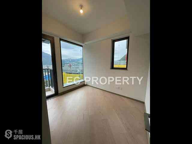 Wong Chuk Hang - The Southside Phase 1 Southland Tower 2A 05