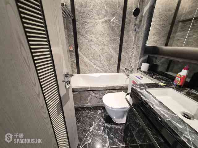 Wong Chuk Hang - The Southside Phase 3C Blue Coast II Tower 5 06