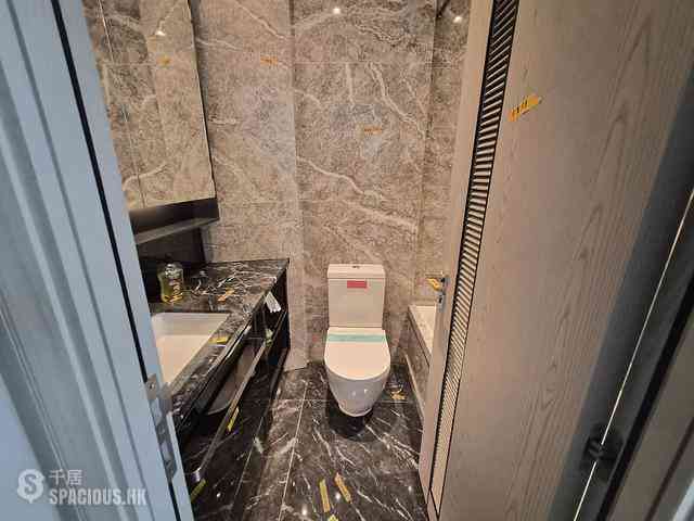 Wong Chuk Hang - The Southside Phase 3C Blue Coast II Tower 5 03