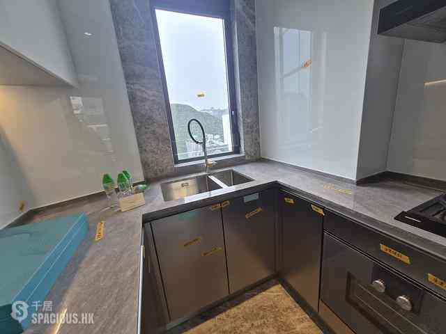 Wong Chuk Hang - The Southside Phase 3C Blue Coast II Tower 5 04