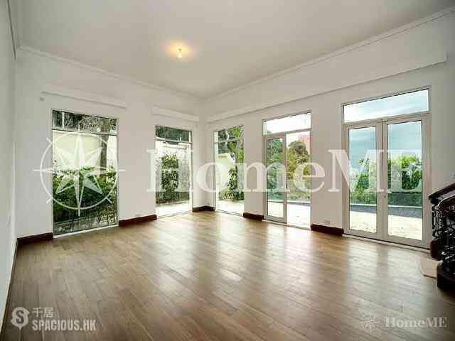 Repulse Bay - 110, Repulse Bay Road 07
