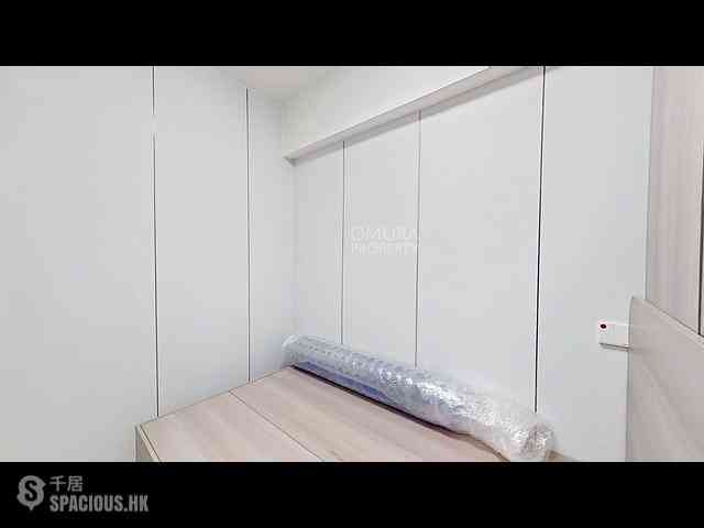 Sai Ying Pun - 300-302, Queen's Road West 05