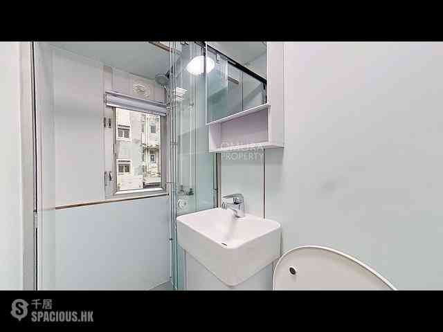 Sai Ying Pun - 300-302, Queen's Road West 06