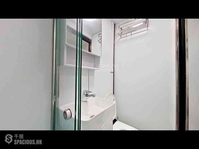 Sai Ying Pun - 300-302, Queen's Road West 07
