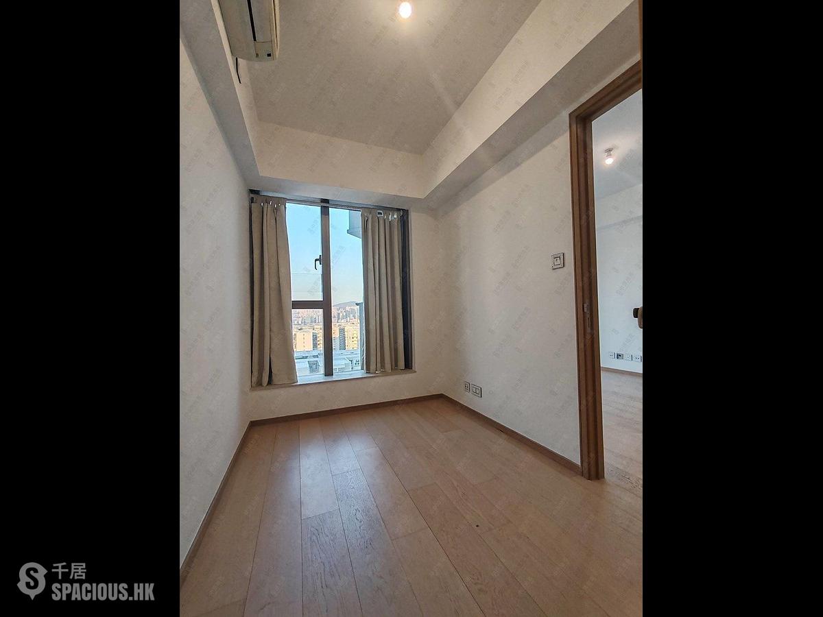 Fortress Hill - Harbour Glory Block 6 01