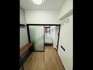 Mong Kok - Yuen Fat Building 02