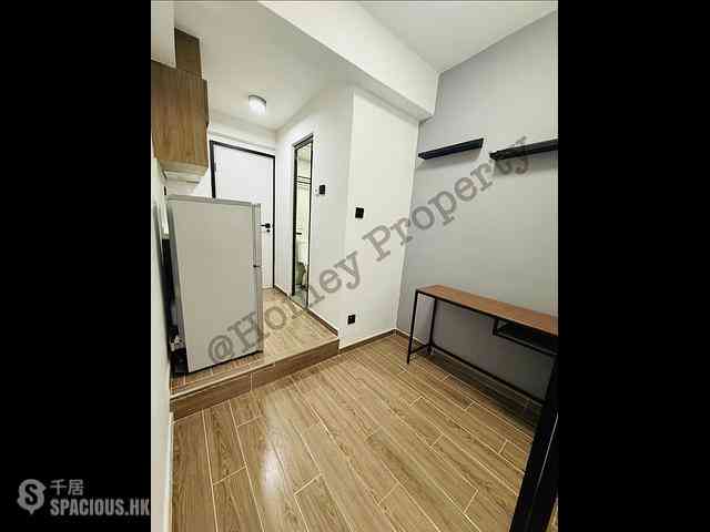 Mong Kok - Yuen Fat Building 03