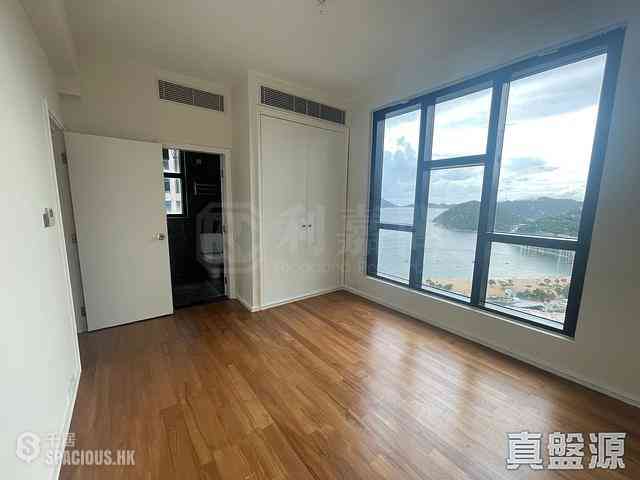 Repulse Bay - Helene Tower 02