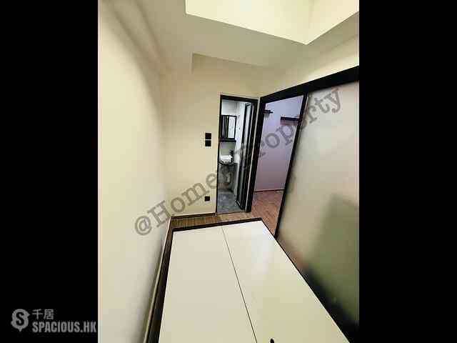 Mong Kok - Yuen Fat Building 09