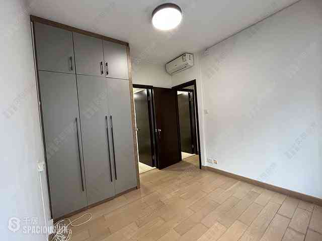 Sai Ying Pun - The Babington 08