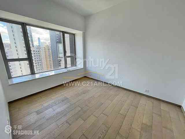 Sai Ying Pun - The Summa 04