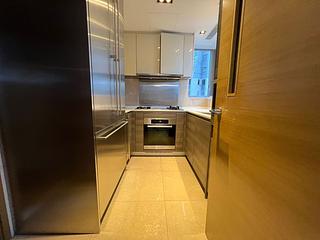 Sai Ying Pun - The Summa 02
