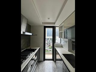 Kam Tin - Riva Helorus Boulevard Tower 2 12