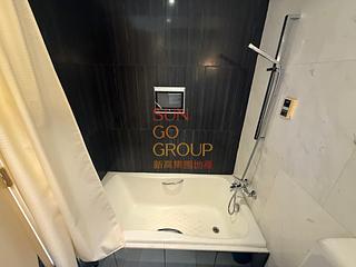 Soho - Centrepoint 09