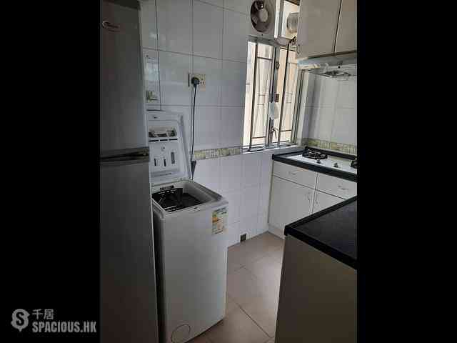 Sai Ying Pun - Yuk Ming Towers Block 2 06