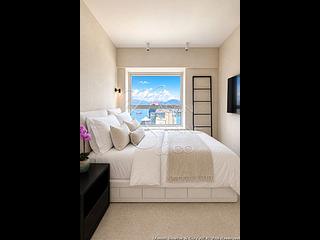 Soho - Centrestage 21