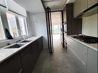 Stanley - Redhill Peninsula Site A (Phase 4) 12