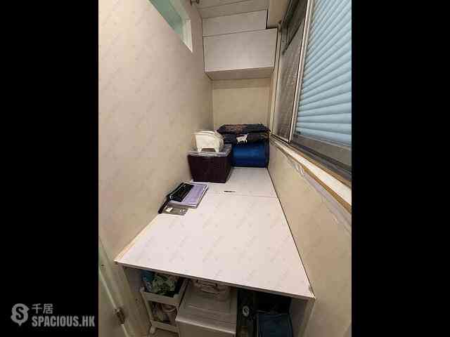 Pok Fu Lam - Baguio Villa Block 25 08