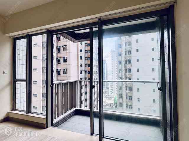 Sai Ying Pun - Island Crest 08
