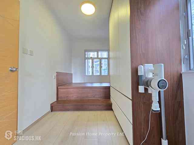 Tai Hang - Kanfield Mansion 09