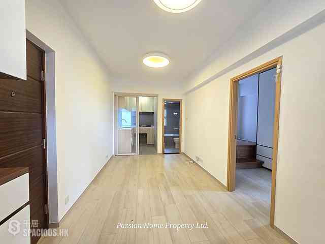 Tai Hang - Kanfield Mansion 03