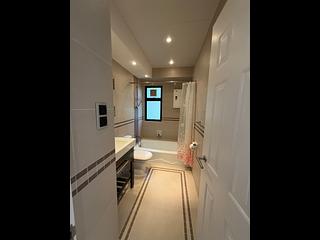 Repulse Bay - Grand Garden Block 2 02