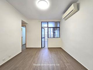 Tai Hang - Dragon Centre 03