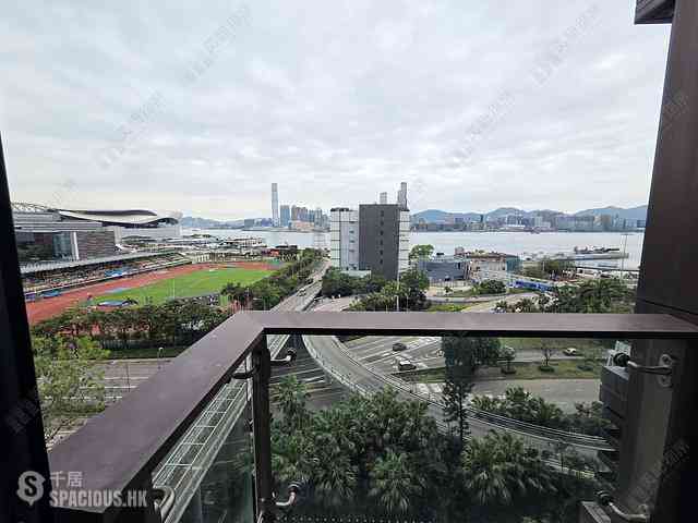 Wan Chai - The Gloucester 04