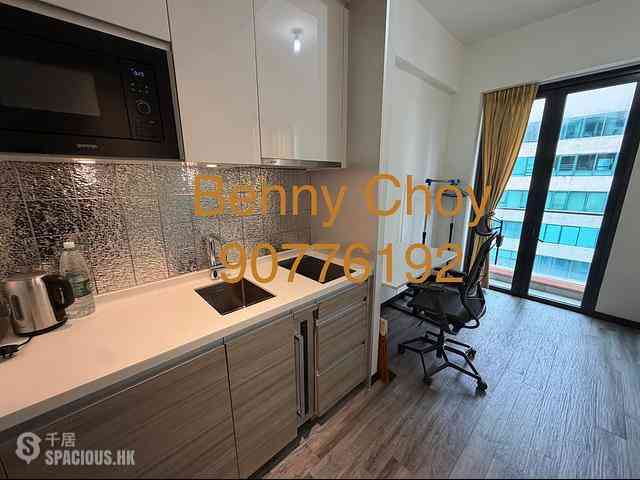 Sheung Wan - AVA128 02