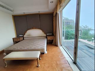 The Peak - Sunshine Villa 07