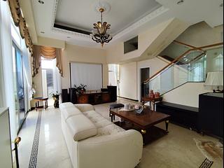 The Peak - Sunshine Villa 03